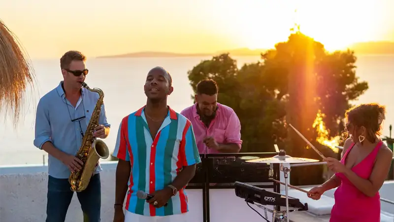 DJ & Live Combo – Electronic Meets Live